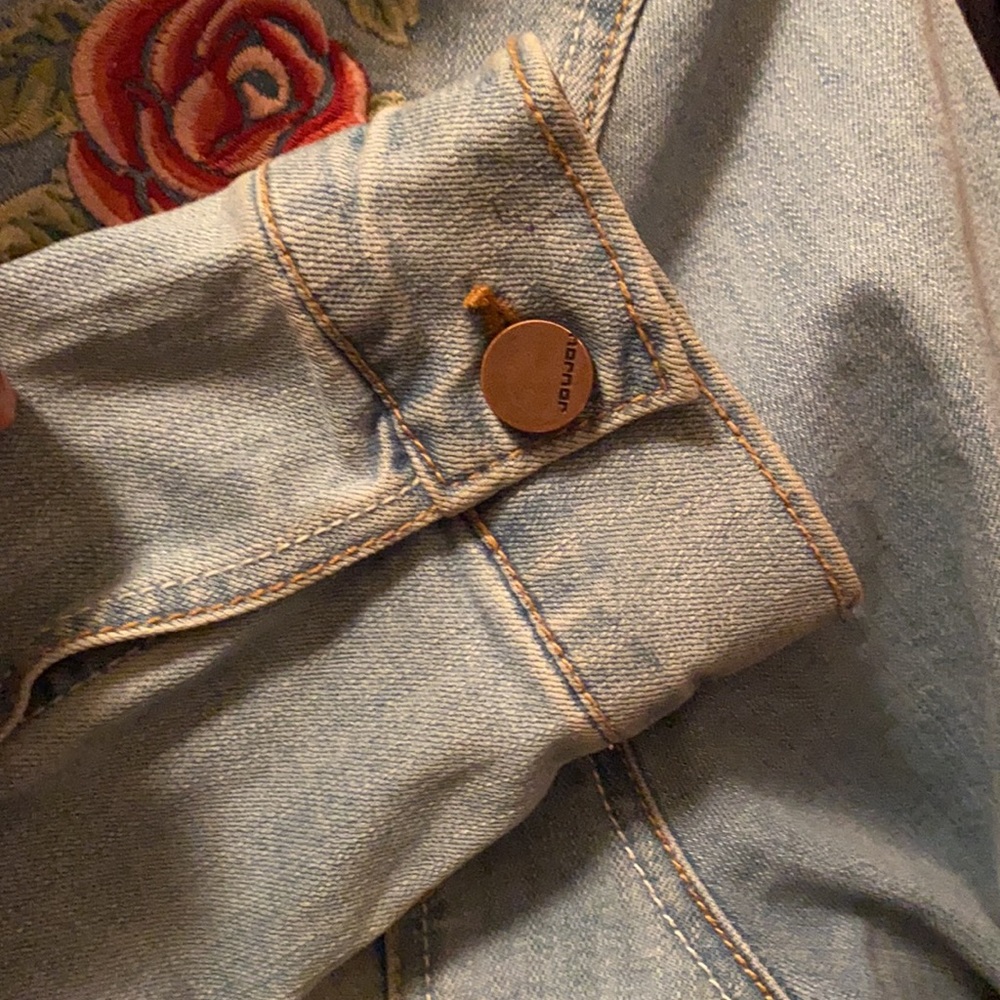 Floral Denim Jacket - Picture 6 of 7